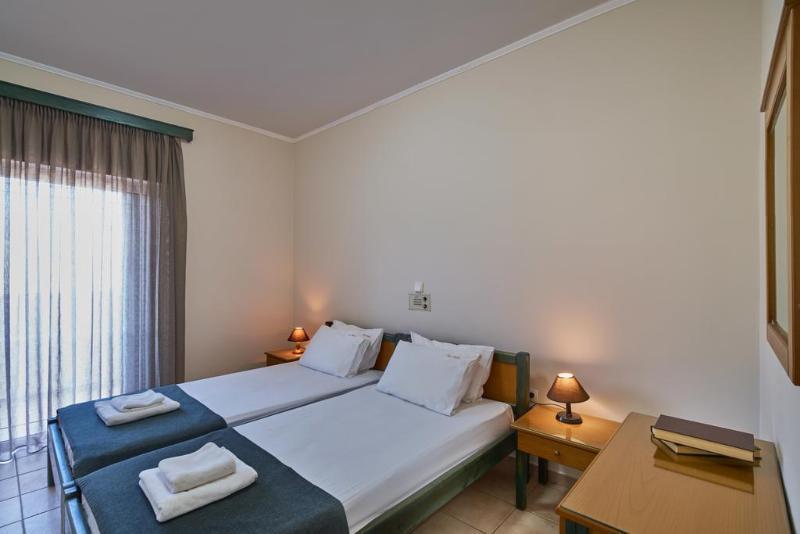 Inea Hotel & Suites Agioi Apostoli  エクステリア 写真